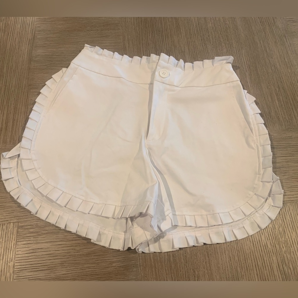Women's White Ruffle Hem Shorts